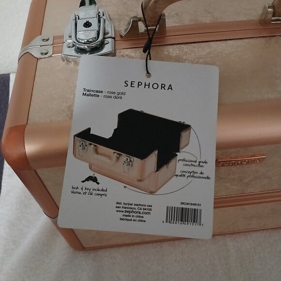 Sephora Metallic Rose Gold Make Up Train Case -- NWT w/shoulder strap and keys! - Picture 6 of 10